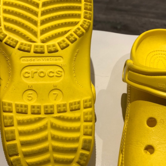 CROCS - Picture 3 of 4